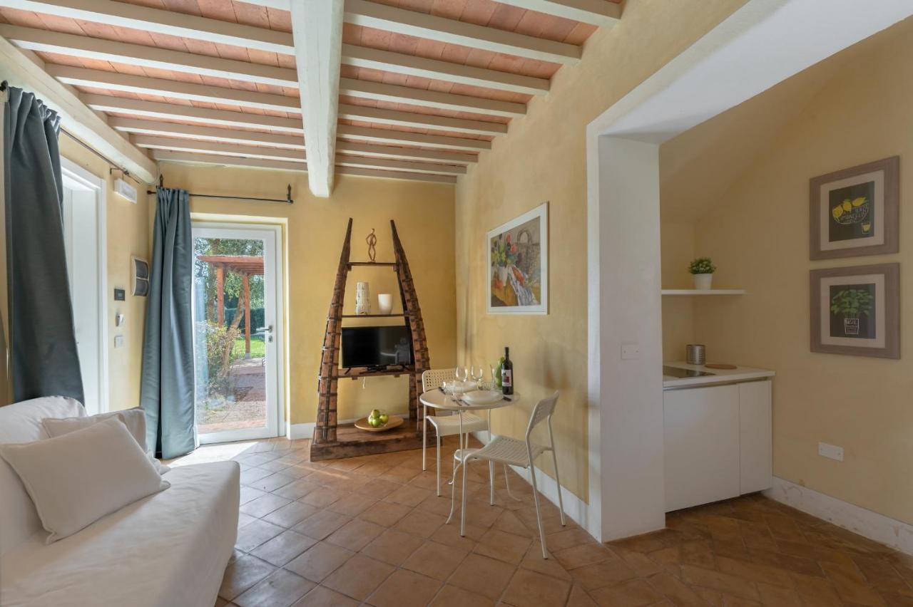 Le Versegge Resort Braccagni Bagian luar foto